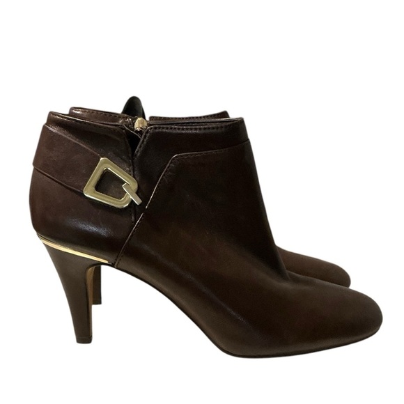 Vince Camuto leather boots size 9 brown - Picture 3 of 7